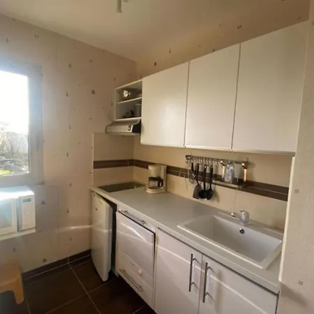 Cozy Cocoon Of 34 M Direct Access To The Sea *
